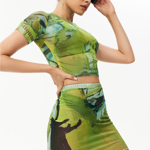 New solado abstract print crop top and mesh skirt set - Picture 3 of 3